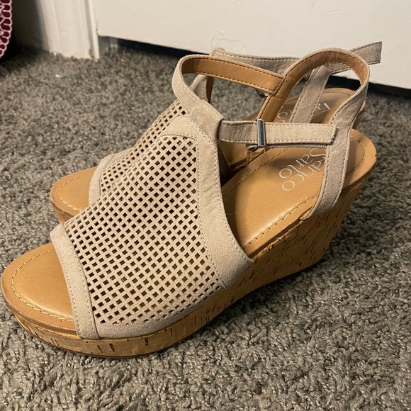 Sandal Wedges - Picture 2 of 4